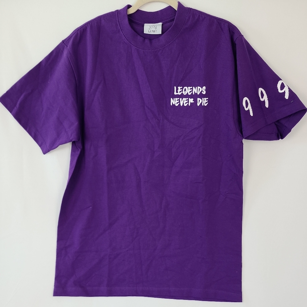 Purple Legends Never Die Men's Short Sleeve Tee